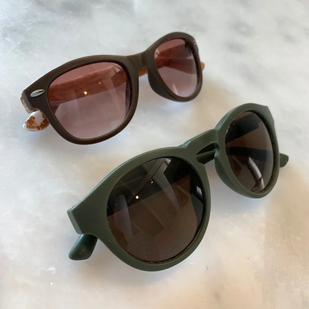 GAP kids sunglasses
